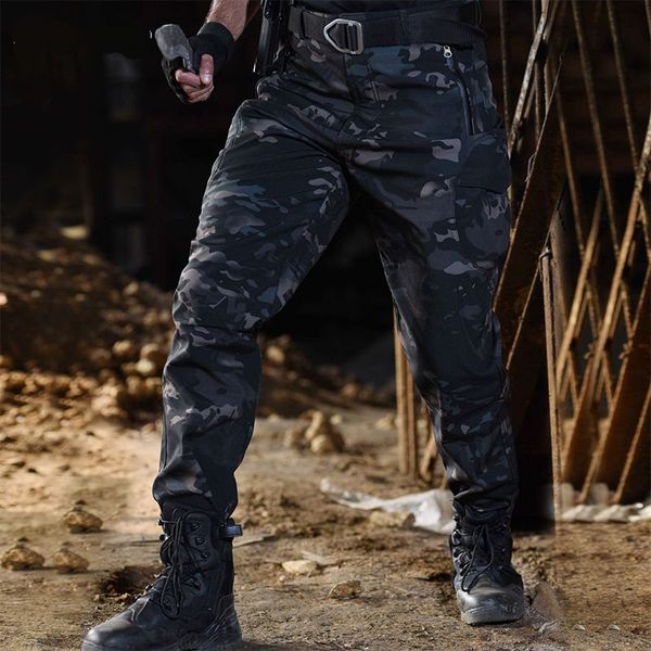 men tactical camouflage cargo pants army tactical combat waterproof multi pockets working clothes trousers high quality, Black;green
men tactical camouflage cargo pants army tactical combat waterproof multi pockets working clothes trousers high quality, Black;green