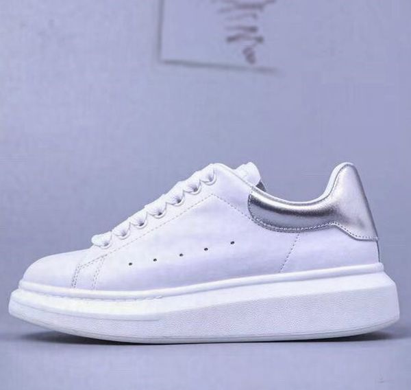 luxury designer men's and women's casual shoes wild low to help white stitching leather couple casual shoes with box, Black
luxury designer men's and women's casual shoes wild low to help white stitching leather couple casual shoes with box, Black