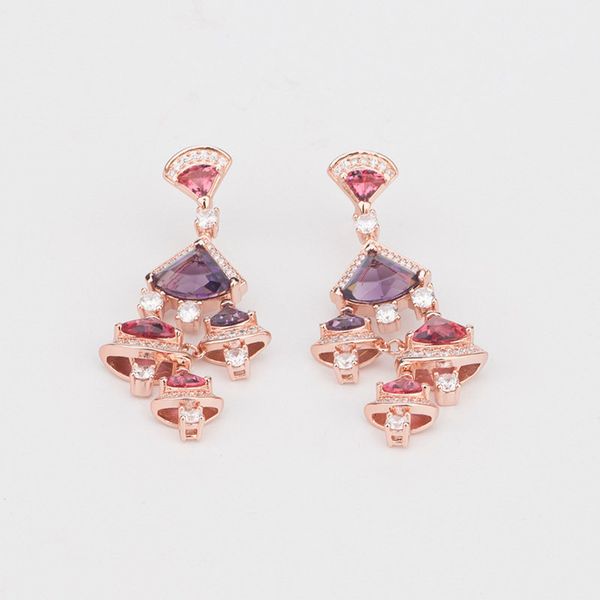2020 fashion dangle earrings womens luxury casual charm earring girls rose earrings fine wedding jewelry party gift
2020 fashion dangle earrings womens luxury casual charm earring girls rose earrings fine wedding jewelry party gift