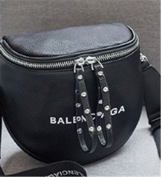Women bag fa hion brand de igner fa hion brand de ignal bag tote me agebag hangbag tote for women with letter hot
Women bag fa hion brand de igner fa hion brand de ignal bag tote me agebag hangbag tote for women with letter hot