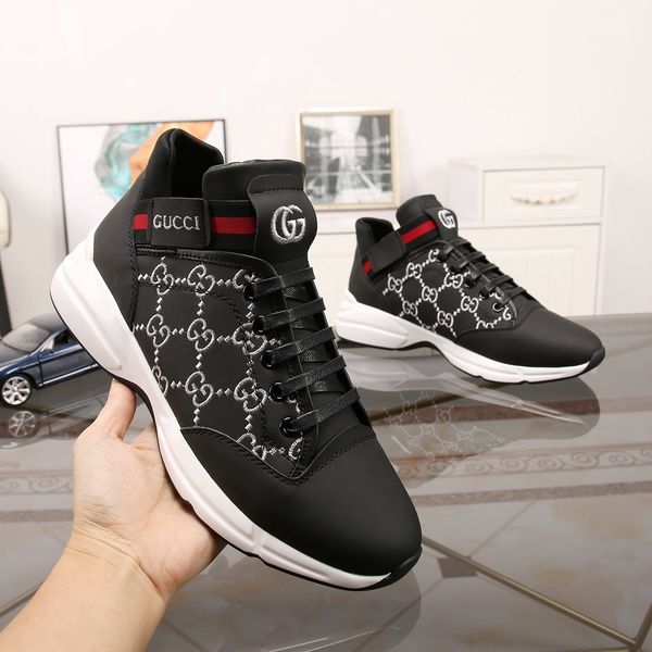 new style high-end luxury men's casual sneakers triple fashion men's brand men's shoes outdoor jogging shoes classic vintage, Black
new style high-end luxury men's casual sneakers triple fashion men's brand men's shoes outdoor jogging shoes classic vintage, Black