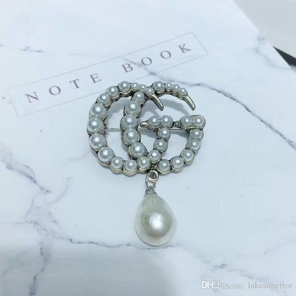 multistyle letter luxury brooch women girls pearl crystal designer giiu brooch suit lapel pin famous jewelry fast shipping, Gray
multistyle letter luxury brooch women girls pearl crystal designer giiu brooch suit lapel pin famous jewelry fast shipping, Gray