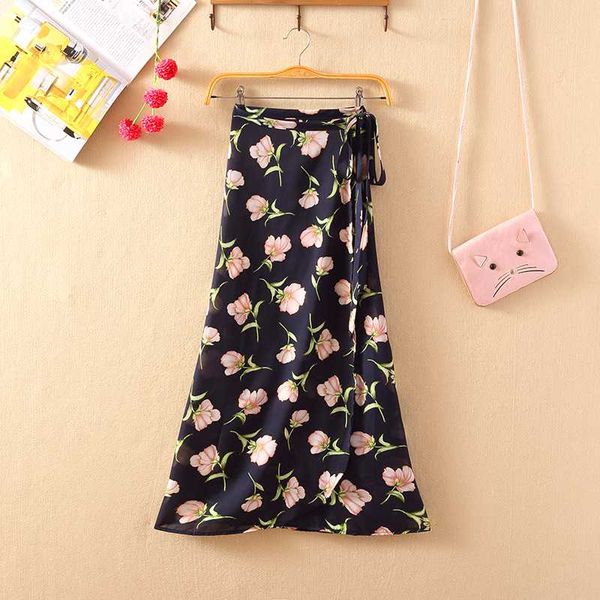 2020 summer women one piece wrap skirts fashion female printed floral beach skirts casual high waist lace up bohemia mid skirt, Black
2020 summer women one piece wrap skirts fashion female printed floral beach skirts casual high waist lace up bohemia mid skirt, Black