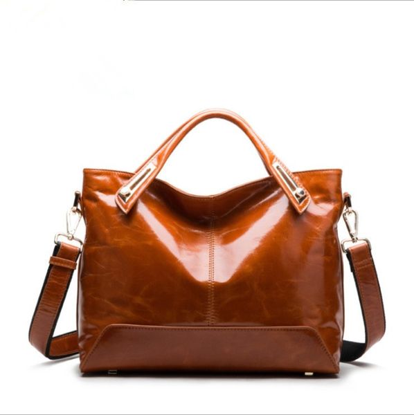 2020 new fashion women's bag personality oil wax leather shoulder-length cross-hand 
2020 new fashion women's bag personality oil wax leather shoulder-length cross-hand