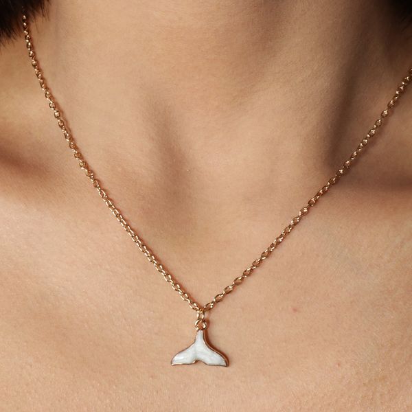 fresh style cute fish tail clavicle chain jewelry small statement necklaces pendants for women party diy berloques, Golden;silver
fresh style cute fish tail clavicle chain jewelry small statement necklaces pendants for women party diy berloques, Golden;silver