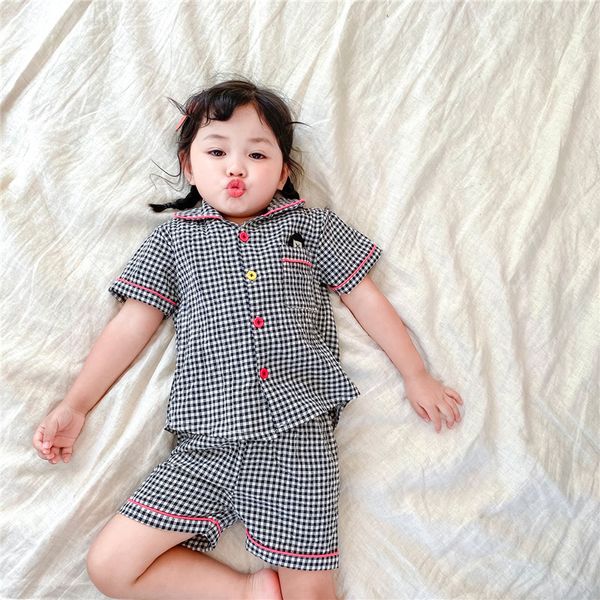 cute cartoon embroidery two piece sleepwear boys girls summer plaids pajamas set kids toddler cotton sleeping button 1 to 8 yrs, Blue;red
cute cartoon embroidery two piece sleepwear boys girls summer plaids pajamas set kids toddler cotton sleeping button 1 to 8 yrs, Blue;red
