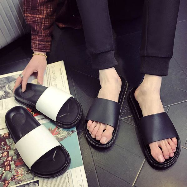 new men slipper casual black and white shoes non-slip slides bathroom summer sandals soft sole fashion man flip flops
new men slipper casual black and white shoes non-slip slides bathroom summer sandals soft sole fashion man flip flops