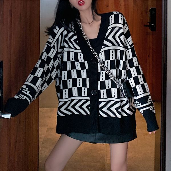 2019 new fashion knitted stitching cardigan sweater buckle leisure loose geometric winter sweater women long sleeve sale, White
2019 new fashion knitted stitching cardigan sweater buckle leisure loose geometric winter sweater women long sleeve sale, White