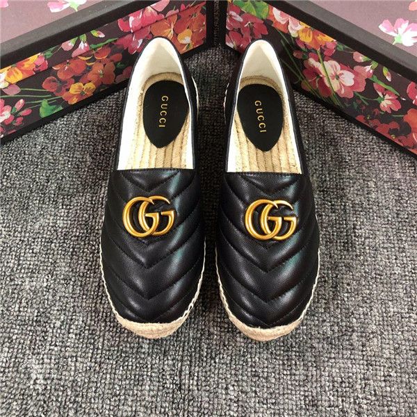 europe and 2019 the united states new plastic chain beach shoes candy color jelly sandals chain flat bottomed out sandals, Black
europe and 2019 the united states new plastic chain beach shoes candy color jelly sandals chain flat bottomed out sandals, Black