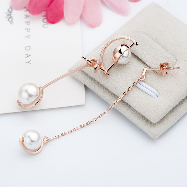 very beautiful fashion luxury classic designer geometry asymmetry elegant pearl long pendant s925 sterling silver stud earrings for woman, Golden;silver
very beautiful fashion luxury classic designer geometry asymmetry elegant pearl long pendant s925 sterling silver stud earrings for woman, Golden;silver