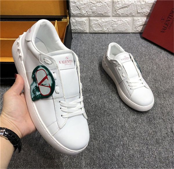 luxury casual shoes british men's classic brand sports casual shoes luxury women four seasons wild sports shoes women's sneakers s, Black
luxury casual shoes british men's classic brand sports casual shoes luxury women four seasons wild sports shoes women's sneakers s, Black