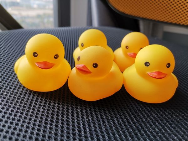 2020 нового оптовых ванны младенца игрушка воды желтого уток игрушки звуки желтые резиновые утки дети купайтесь swiming бич подарков средних
2020 нового оптовых ванны младенца игрушка воды желтого уток игрушки звуки желтые резиновые утки дети купайтесь swiming бич подарков средних
