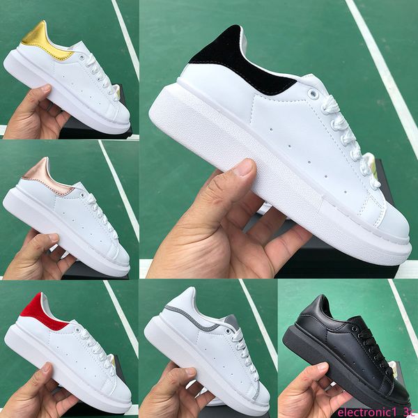 men women fashion platform designer sneakers 3m reflective triple black white tail upper laser mens luxury flat casual shoes high quality, Black;green
men women fashion platform designer sneakers 3m reflective triple black white tail upper laser mens luxury flat casual shoes high quality, Black;green