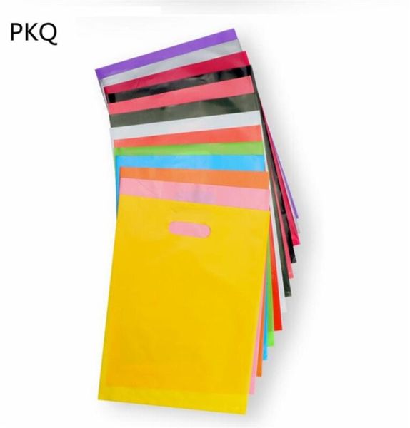 yellow plastic gift bags with handle garment packaging bag plastic shopping bag with custom logo print
yellow plastic gift bags with handle garment packaging bag plastic shopping bag with custom logo print