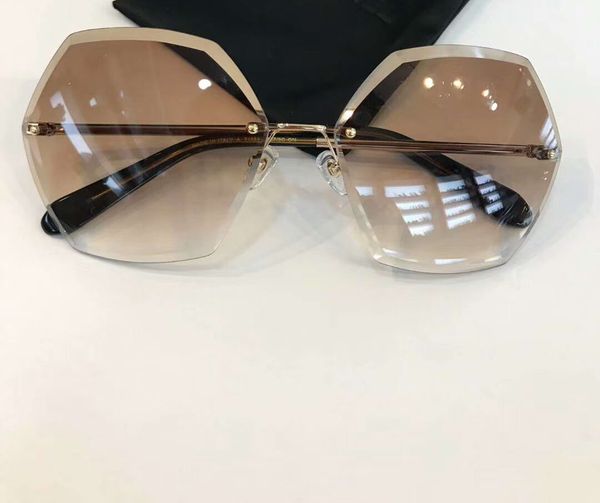 rimless sunglasses gold black/brown gradient lens sun glasses women sunglasses shades with box, White;black
rimless sunglasses gold black/brown gradient lens sun glasses women sunglasses shades with box, White;black