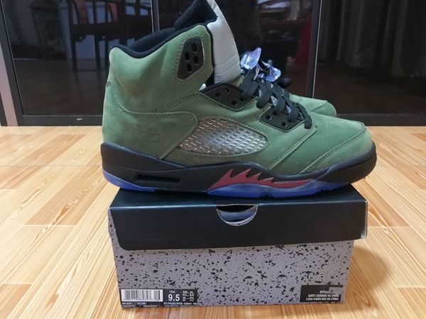 with box 2020 3m reflective mens basketball shoes sneakers 5s fire red silver olive for men sports shoes size us7-13
with box 2020 3m reflective mens basketball shoes sneakers 5s fire red silver olive for men sports shoes size us7-13