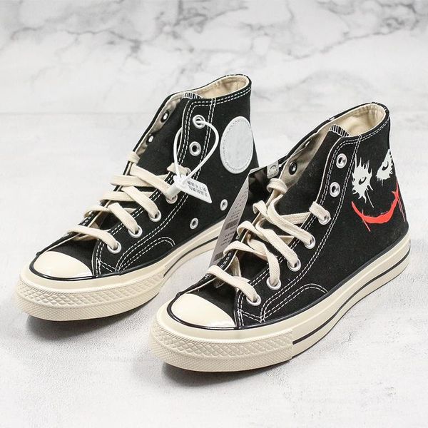 classic x batman dc 1970s skate shoes who so serious canvas casual shoes 80th anniversary glow dark knight graffiti man woman street sneaker
classic x batman dc 1970s skate shoes who so serious canvas casual shoes 80th anniversary glow dark knight graffiti man woman street sneaker