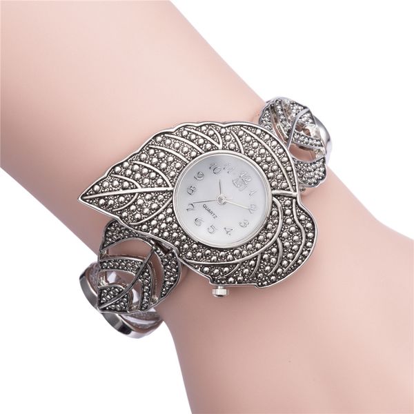 new fashion women leaf parttern japan movt quartz watch, silver bracelet watch ly191226, Slivery;brown
new fashion women leaf parttern japan movt quartz watch, silver bracelet watch ly191226, Slivery;brown