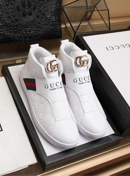 gucci 2020s3 новой личности мужская повседневная обувь мода диких спортивная обувь на открытом воздухе комфортного путешествия бегущих обувь, Black
gucci 2020s3 новой личности мужская повседневная обувь мода диких спортивная обувь на открытом воздухе комфортного путешествия бегущих обувь, Black