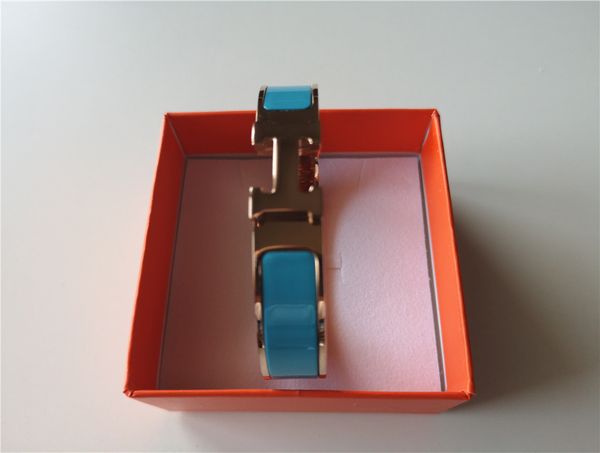 2020 selling brand new women's jewelry herms bracelet sky blue enamel clic clac h gold palladium plated size pm with box 1.2cm, Black
2020 selling brand new women's jewelry herms bracelet sky blue enamel clic clac h gold palladium plated size pm with box 1.2cm, Black