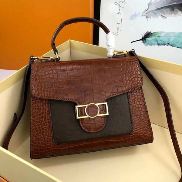 new fashion designer luxury women bags shoulder bags crossbody bag handbags high-quality leather fall winter show catwalk 44823
new fashion designer luxury women bags shoulder bags crossbody bag handbags high-quality leather fall winter show catwalk 44823