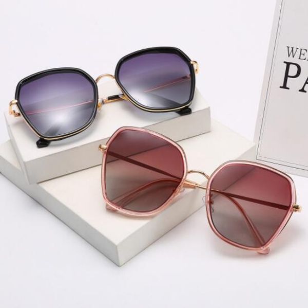 2019 luxury sun glasses high-end polarized sunglasses customized web celebrity fashionable metal glasses polygonal lady sunglasses, White;black
2019 luxury sun glasses high-end polarized sunglasses customized web celebrity fashionable metal glasses polygonal lady sunglasses, White;black