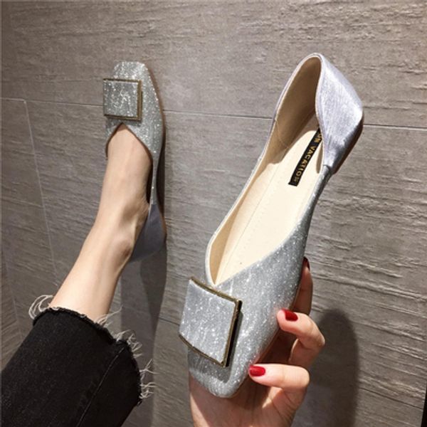 metal button v mouth square toe flats women sequin cloth ballet flats summer shiny loafers women party shoes 2020, Black
metal button v mouth square toe flats women sequin cloth ballet flats summer shiny loafers women party shoes 2020, Black