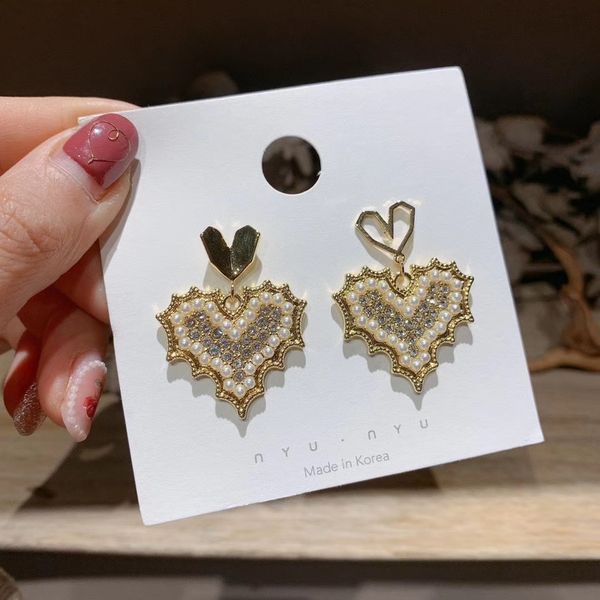 корея сладкого sparkly стразы имитация перл серьга сердце для женщин золота цвета металл большого падение серьга 2020 моды ювелирных изделий, Silver
корея сладкого sparkly стразы имитация перл серьга сердце для женщин золота цвета металл большого падение серьга 2020 моды ювелирных изделий, Silver