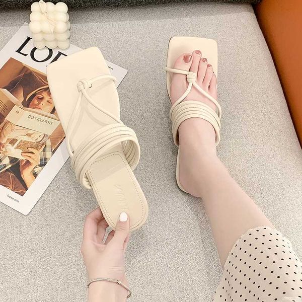 rope design flat slippers women summer shoes square toe flat flip flops slippers outdoor fashion travel thong sandals, Black
rope design flat slippers women summer shoes square toe flat flip flops slippers outdoor fashion travel thong sandals, Black