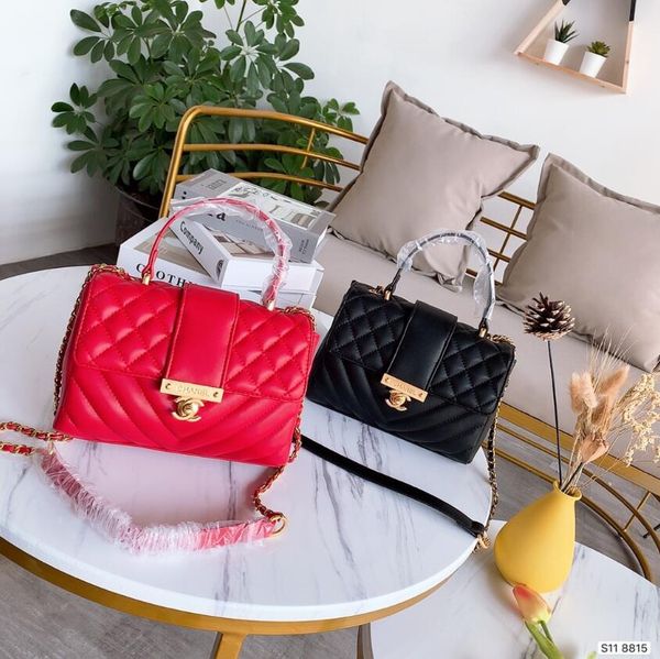 fashionable casual beautiful lady must player bill of lading shoulder messenger bag classic simple style :23*16 cm
fashionable casual beautiful lady must player bill of lading shoulder messenger bag classic simple style :23*16 cm