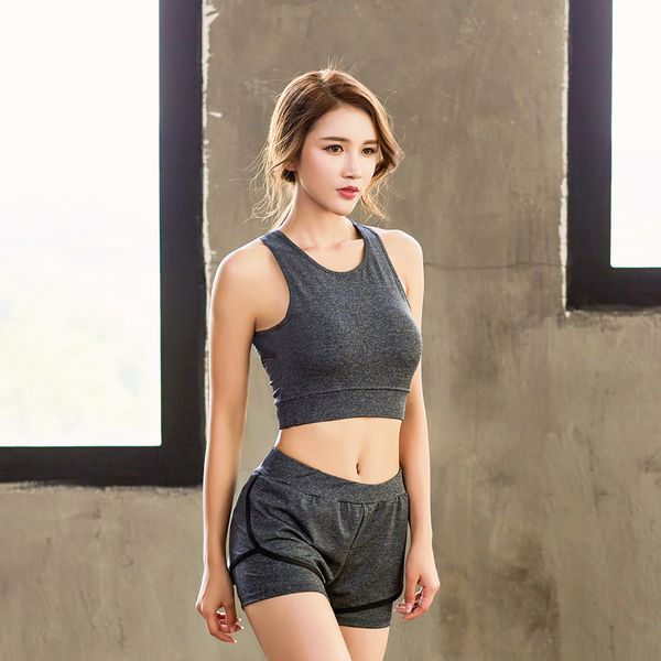 women padded vest soft seamless running slim-type yoga bra golf sportwear women bandage clothes shockproof fitness, White;black
women padded vest soft seamless running slim-type yoga bra golf sportwear women bandage clothes shockproof fitness, White;black