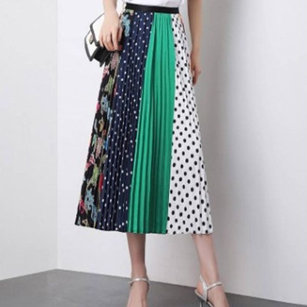 2020 summer women long pleated skirt plus size cartoon print white black pleated skirt elastic casual high waist
2020 summer women long pleated skirt plus size cartoon print white black pleated skirt elastic casual high waist
