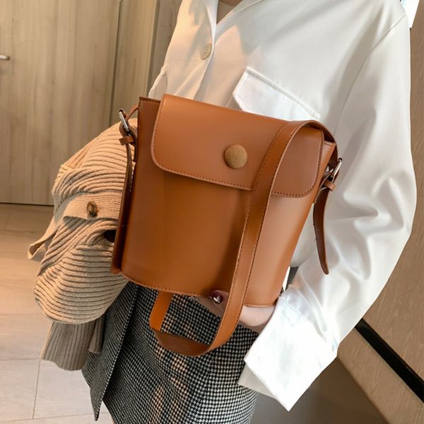 new design flap women bucket bag fashion small shoulder bags women casual pu leather large capacity messenger bag bolsa feminina
new design flap women bucket bag fashion small shoulder bags women casual pu leather large capacity messenger bag bolsa feminina