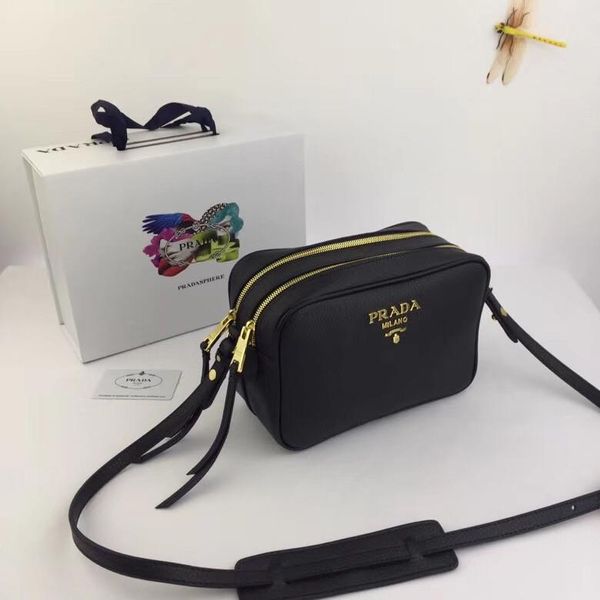 new ladies bag calfskin leather detachable leather shoulder strap detachable color fabric shoulder strap, gold-plated accessories, Black
new ladies bag calfskin leather detachable leather shoulder strap detachable color fabric shoulder strap, gold-plated accessories, Black