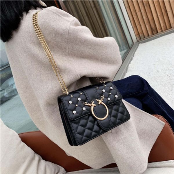 женская сумка кошелек 2020 новая мода заклепки ромб цепь диких небольшие квадратные сумки ины посыльного плеча torebki damskie 
женская сумка кошелек 2020 новая мода заклепки ромб цепь диких небольшие квадратные сумки ины посыльного плеча torebki damskie