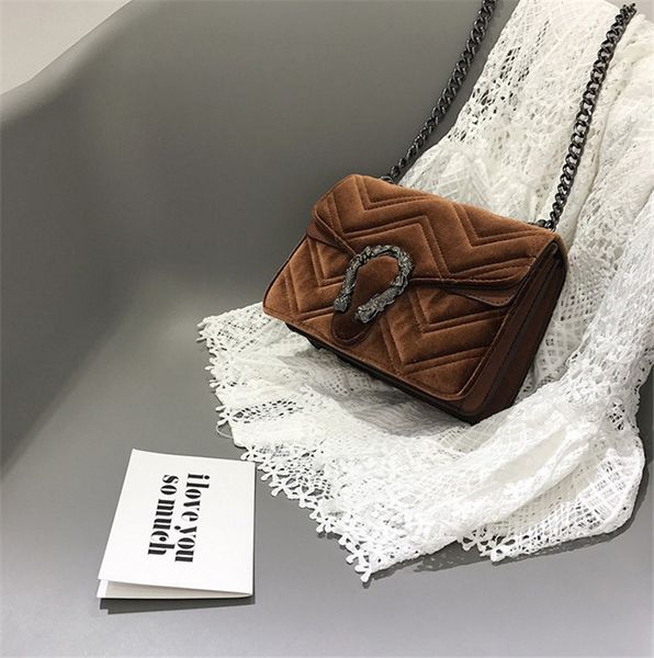 deaigner luxury handbag women bag winter new snakehead lock velvet bag classic embroidered line wavy women chain bag elegant temperament 2
deaigner luxury handbag women bag winter new snakehead lock velvet bag classic embroidered line wavy women chain bag elegant temperament 2