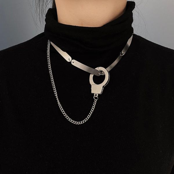 woman handcuffs necklace creative punk chain girl silver collier gift fashion accessories
woman handcuffs necklace creative punk chain girl silver collier gift fashion accessories