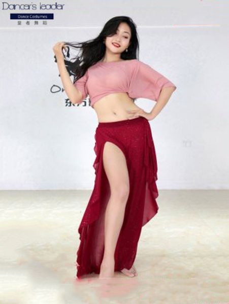 2020 new spring and summer belly dance costume female practice clothes suit pants beginner performance show, Black;red
2020 new spring and summer belly dance costume female practice clothes suit pants beginner performance show, Black;red