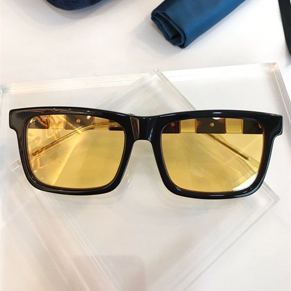 0598 sunglasses for women men designer popular fashion 0598s summer square style uv protection lens come with case, White;black
0598 sunglasses for women men designer popular fashion 0598s summer square style uv protection lens come with case, White;black