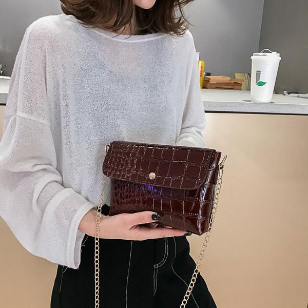 retro alligator bucket shoulder bags 2020 new women crocodile pattern handbag capacity casual crocodile shoulder messenger bags
retro alligator bucket shoulder bags 2020 new women crocodile pattern handbag capacity casual crocodile shoulder messenger bags