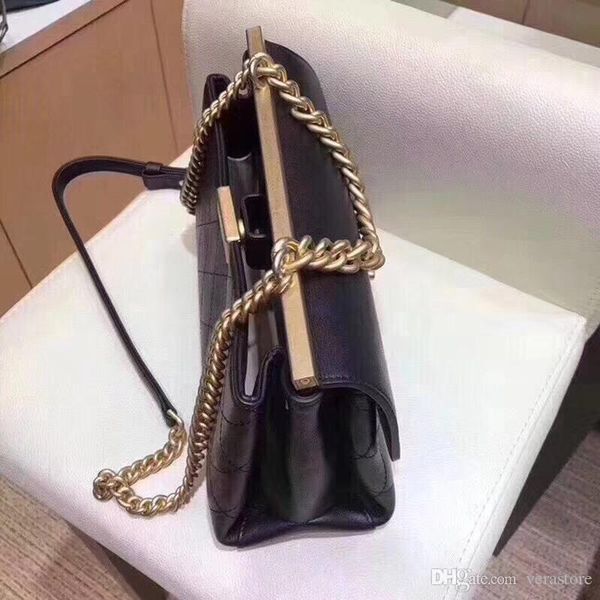 verastore 24cm luxury two-sides use handbags women bags designer shoulder bag of women famous brands female many colors
verastore 24cm luxury two-sides use handbags women bags designer shoulder bag of women famous brands female many colors
