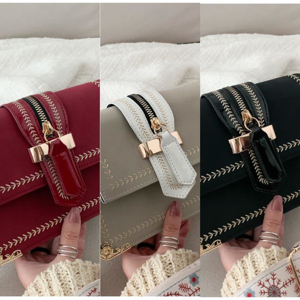 small western style women's 2019 fashionable simple mori shoulder broadband shoulder bag series broadband messenger bag, White
small western style women's 2019 fashionable simple mori shoulder broadband shoulder bag series broadband messenger bag, White