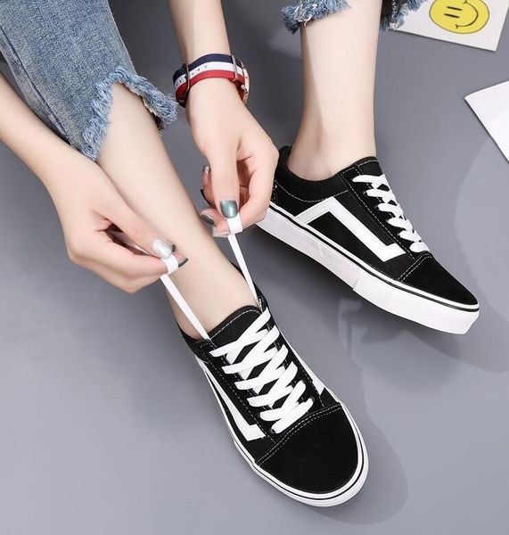 Мужская обувь 2019 New Classic Low-Top Мужская Женская Холст Повседневная Обувь Женская Обу
Мужская обувь 2019 New Classic Low-Top Мужская Женская Холст Повседневная Обувь Женская Обу