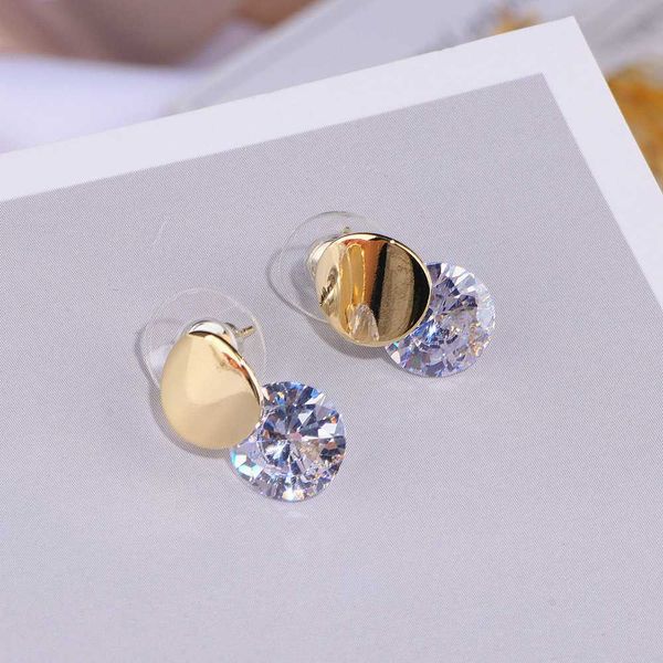 classic crystal round stud earrings for women girls gold sliver color simple elegant zircon earrings for wedding jewelry wx150, Golden;silver
classic crystal round stud earrings for women girls gold sliver color simple elegant zircon earrings for wedding jewelry wx150, Golden;silver