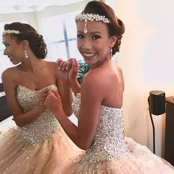 luxury champagne strapless quinceanera prom dresses ball gown bling beading crystal sequin sweet 16 girls dress party prom gowns, Blue;red
luxury champagne strapless quinceanera prom dresses ball gown bling beading crystal sequin sweet 16 girls dress party prom gowns, Blue;red