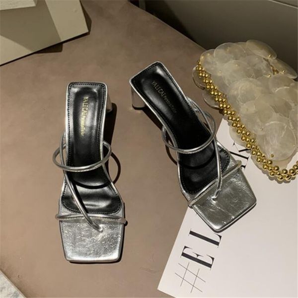2020 new brand summer women slipper low heel slides female peep toe square heel sandal vacation flip flops mujer shoes, Black
2020 new brand summer women slipper low heel slides female peep toe square heel sandal vacation flip flops mujer shoes, Black