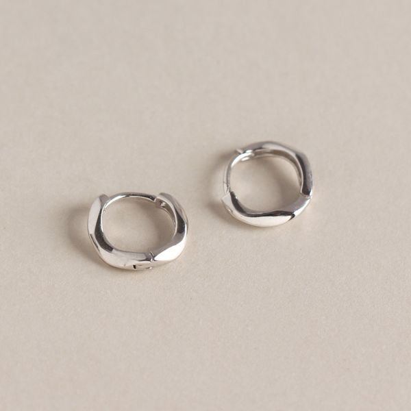 shanice ins 925 sterling silver hminimalist geometric irregular facet personality hoop earring dropship suppliers, Golden;silver
shanice ins 925 sterling silver hminimalist geometric irregular facet personality hoop earring dropship suppliers, Golden;silver