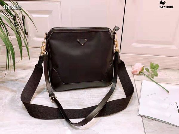 new style designer's one shoulder inclined bag imported waterproof fabric forwomen's bags leisure bag
new style designer's one shoulder inclined bag imported waterproof fabric forwomen's bags leisure bag