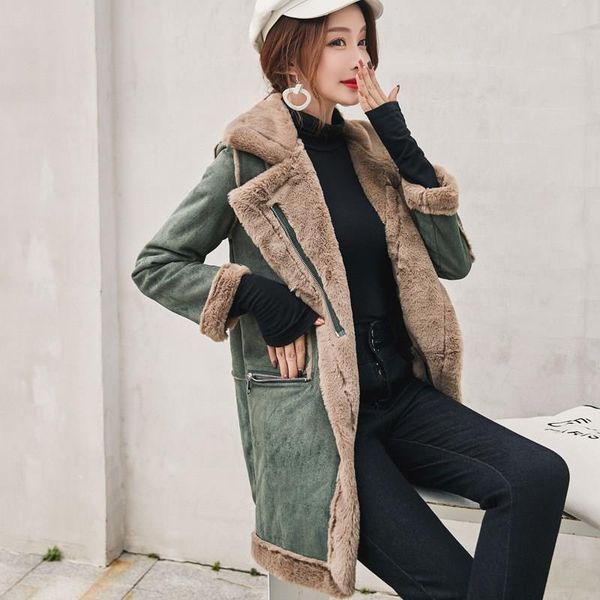 2019 women casual mid-long thicker winter jacket deerskin velvet zipper cotton coat turn-down collar lamb wool jacket, Black
2019 women casual mid-long thicker winter jacket deerskin velvet zipper cotton coat turn-down collar lamb wool jacket, Black