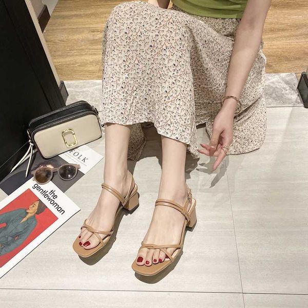 pu narrow band high heel sandals women shoes summer thick heel ankle buckle sandals women open toe heels beige brown 2020, Black
pu narrow band high heel sandals women shoes summer thick heel ankle buckle sandals women open toe heels beige brown 2020, Black
